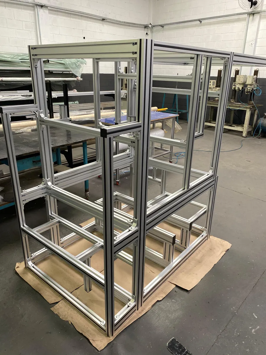 Estrutura modular em perfil